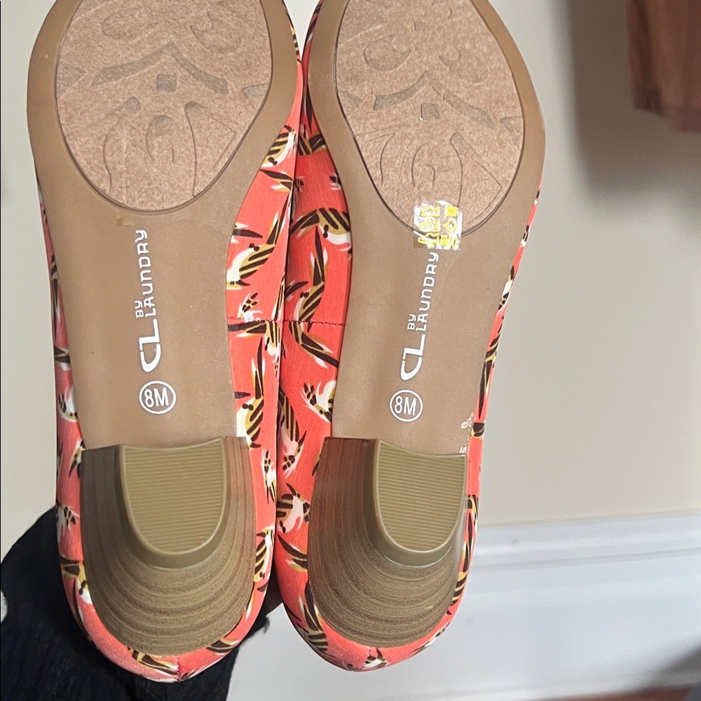 CL by Laundry Home Run Parrots Coral Patterned Peep-Toe Heels - NIB - Size 8 - Picture 6 of 11